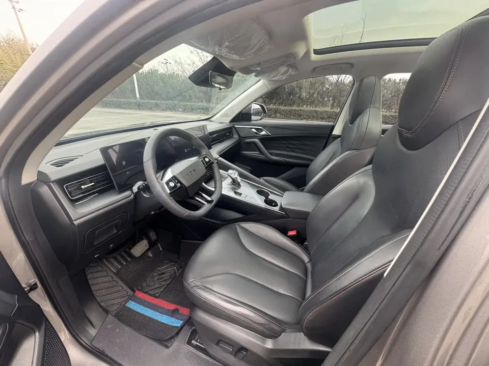 Roewe RX5 Roewe RX5 2023 Honor Sliding Screen Edition 2023 — миниатюра 4
