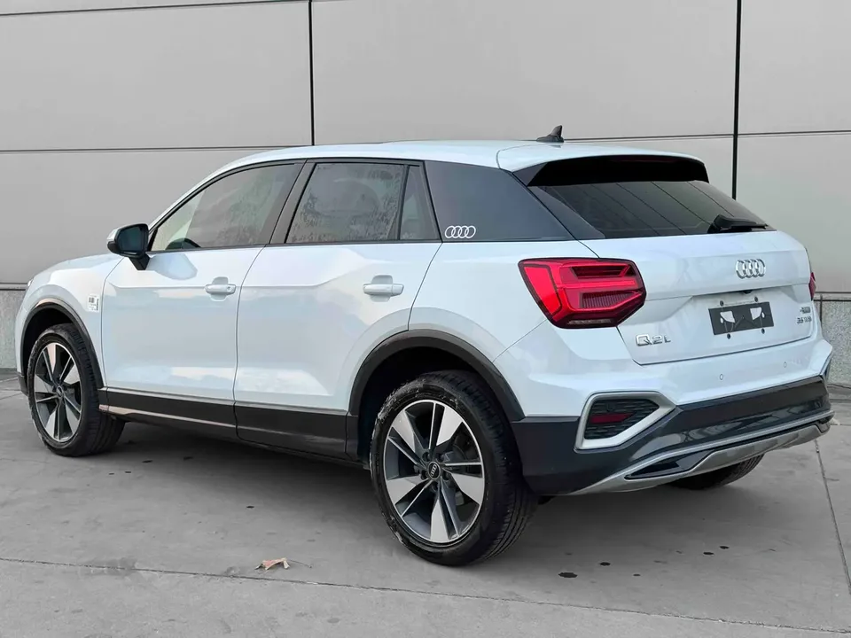 Audi Q2L Audi Q2L 2022 35 TFSI Fashionable and Elegant 2022 — миниатюра 4
