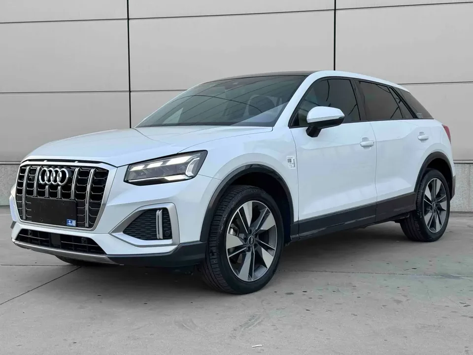 Audi Q2L Audi Q2L 2022 35 TFSI Fashionable and Elegant 2022 — фото 1, купить с доставкой в Москву