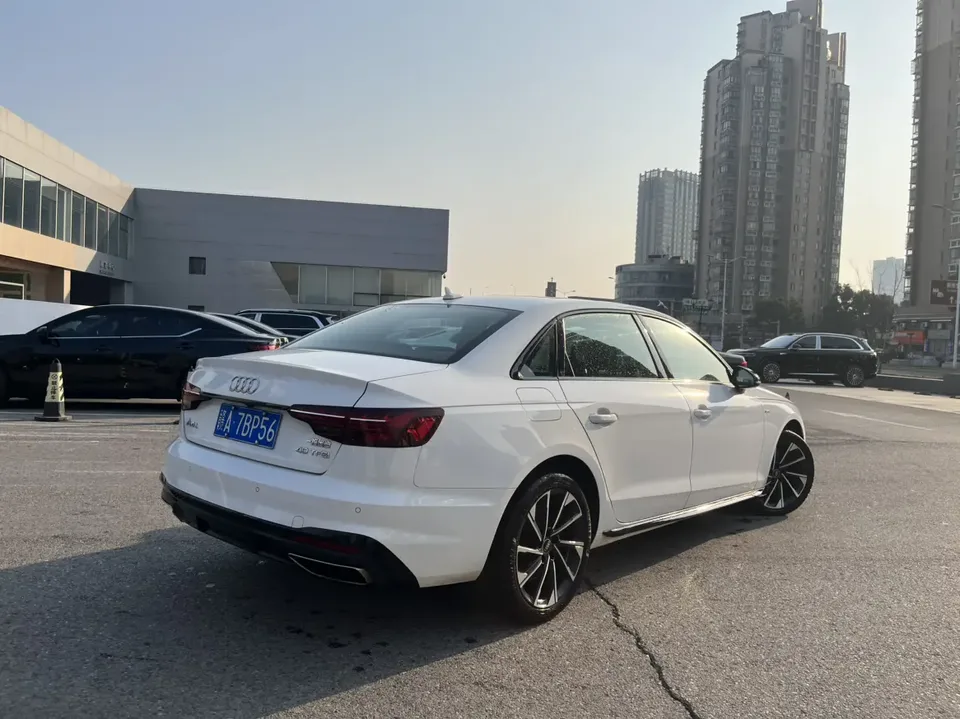 Audi a4 l A4L 2023 40 TFSI luxury and dynamic model 2023 — thumbnail 2