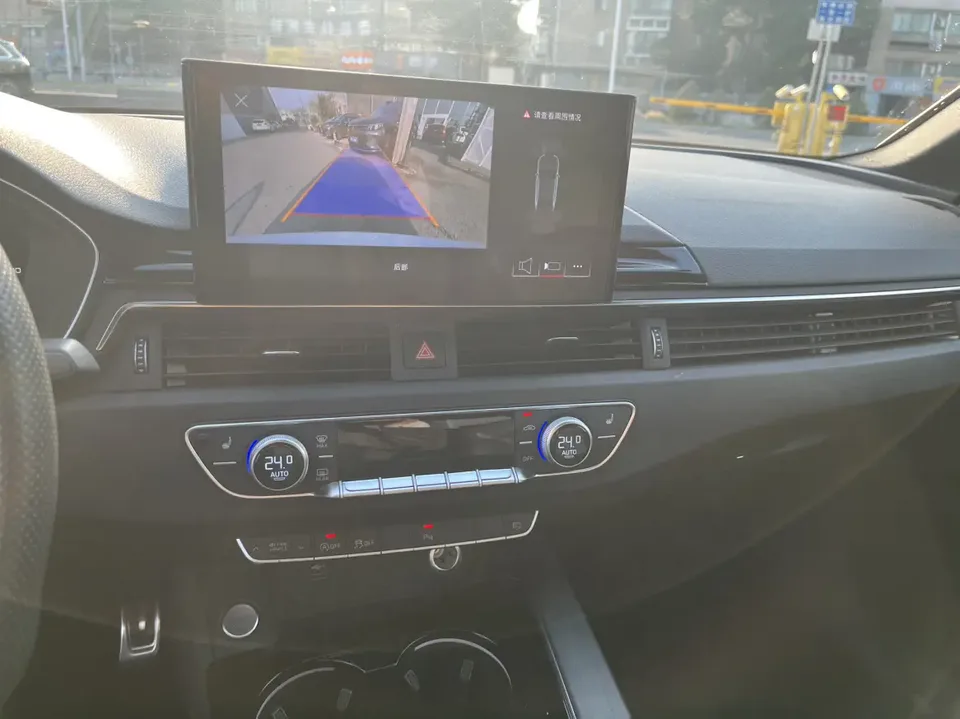 Audi a4 l A4L 2023 40 TFSI luxury and dynamic model 2023 — thumbnail 3