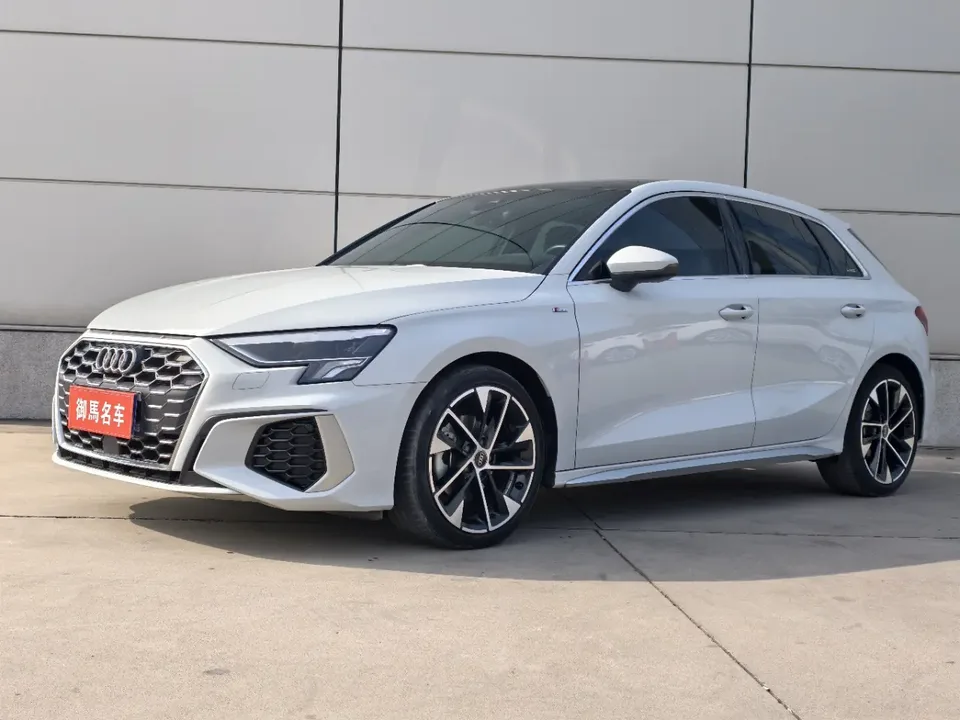 Audi A3 Audi A3 2022 Sportback 35 TFSI Stylish and sporty 2022 — photo 1, buy with delivery to Moscow