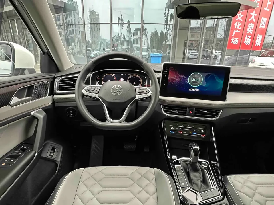 Volkswagen Tayron Tayron 2023 300TSI 2WD Luxury Plus Advanced Edition 2023 — thumbnail 3
