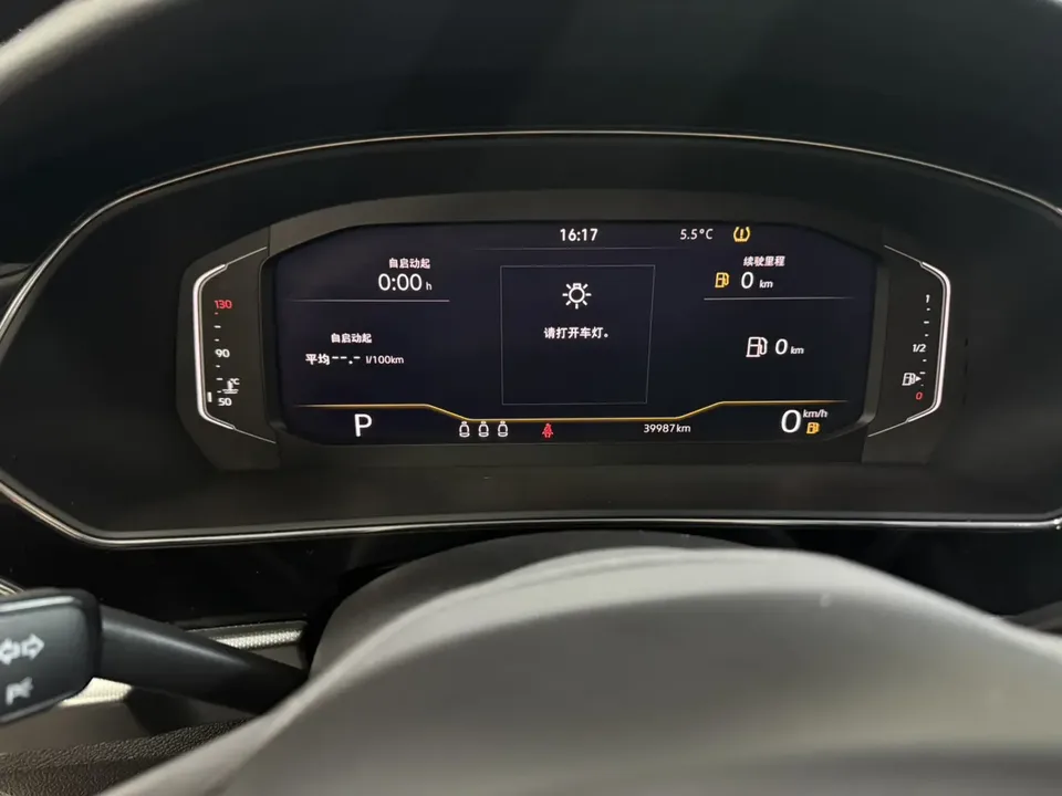 Volkswagen Passat facelift 330TSI Elite Edition 2023 — миниатюра 4