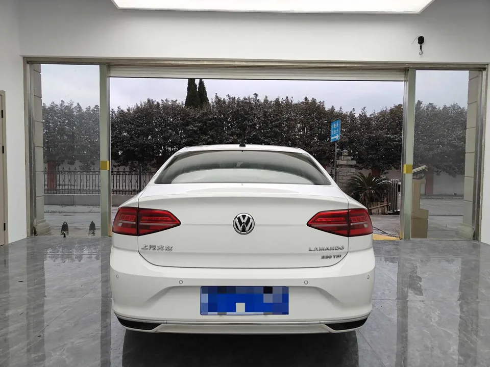 Volkswagen Lamando Lingdu 2021 230TSI DSG Fashion Edition 2022 — миниатюра 2