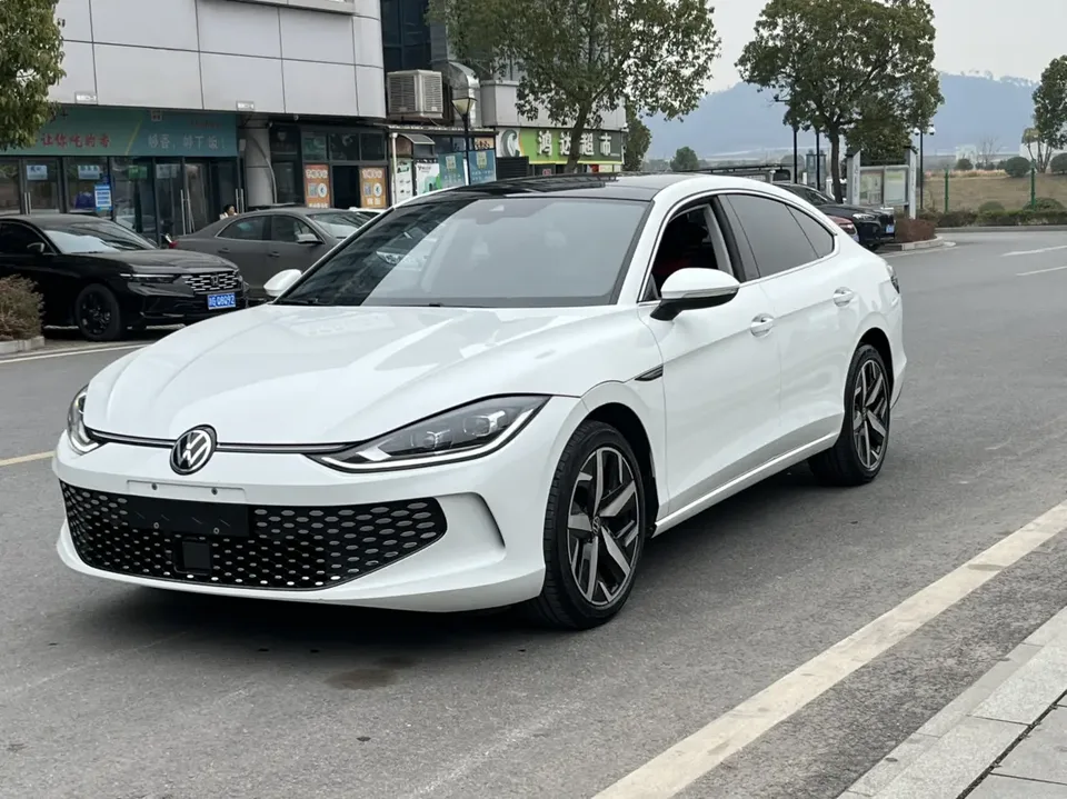 Volkswagen Lamando 2024 Lingdu Lingdu L 280TSI DSG Cool Edition 2024 — фото 1, купить с доставкой в Москву