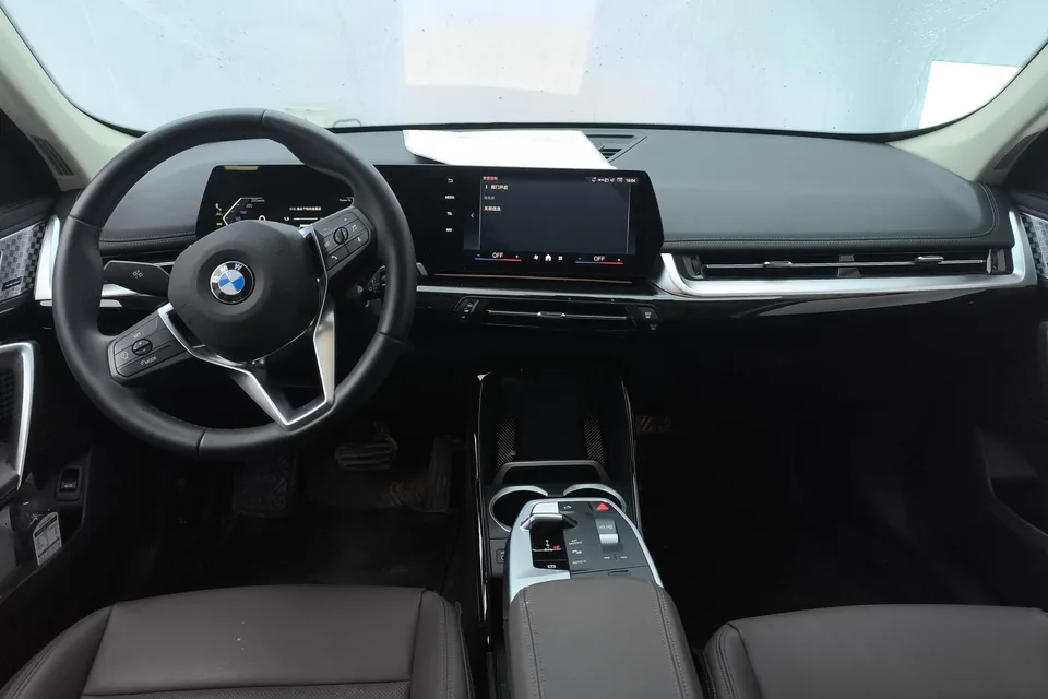 BMW X1 BMW X1 2023 sDrive25Li X Design Package 2023 — миниатюра 4