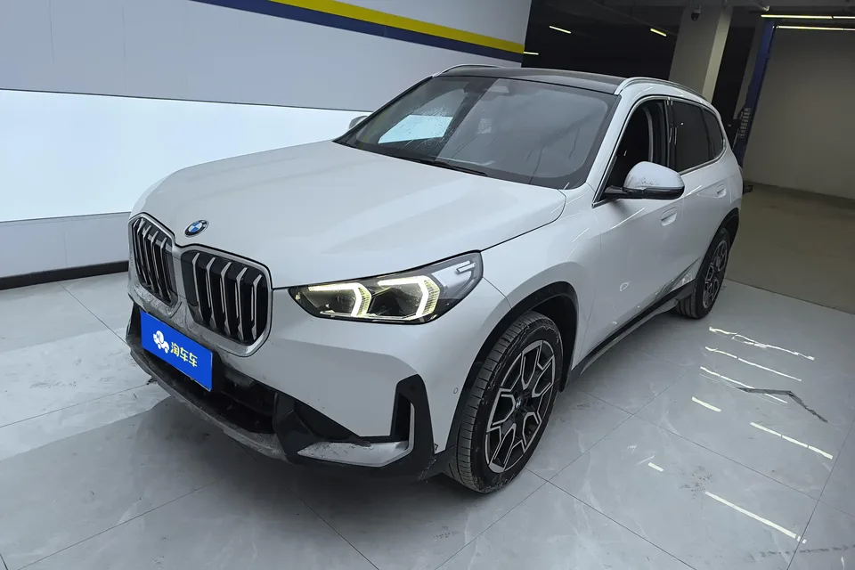 BMW X1 BMW X1 2023 sDrive25Li X Design Package 2023 — фото 1, купить с доставкой в Москву