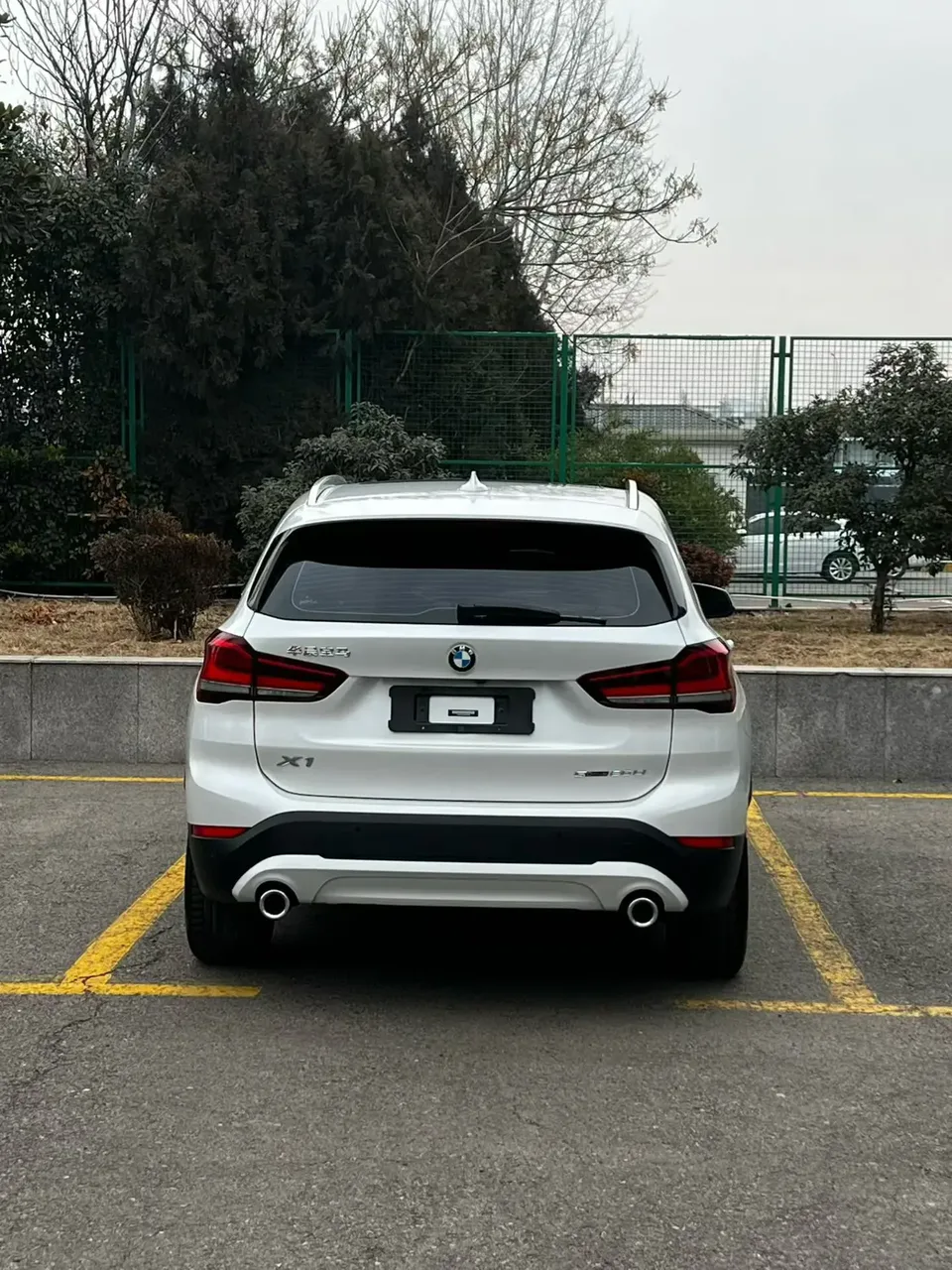 BMW X1 X1 2022 BMW X1 2022 sDrive25Li Leading Edition 2023 — thumbnail 2