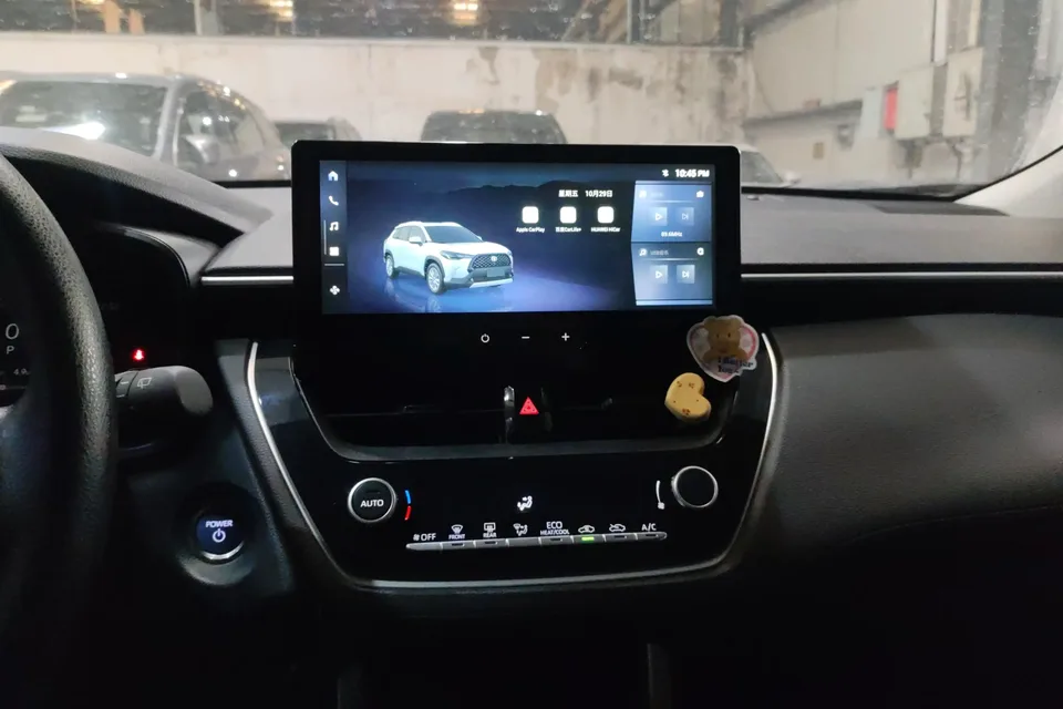 Toyota CorollaCross 2.0L Intelligent Electric Hybrid Dual Engine Pioneer Edition 2023 — миниатюра 4