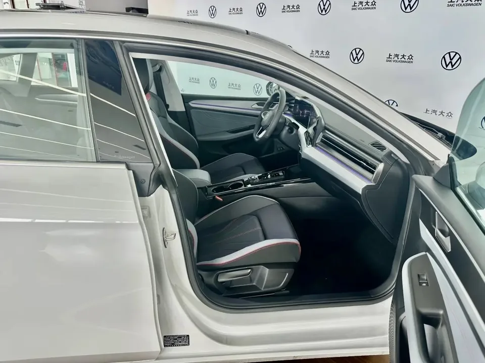 Volkswagen Lamando Lingdu 2024 Lingdu L 280TSI DSG trendy version 2024 — миниатюра 3