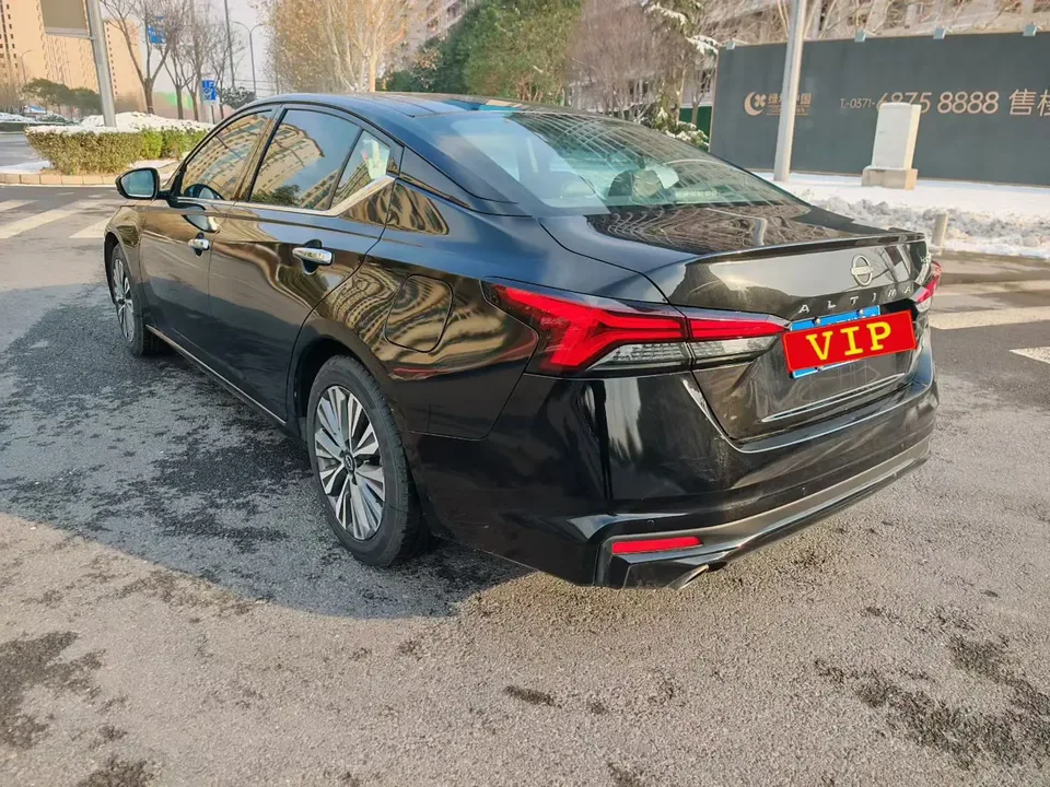 Nissan Altima Teana 2022 2.0L XE Pure Edition 2023 — thumbnail 4