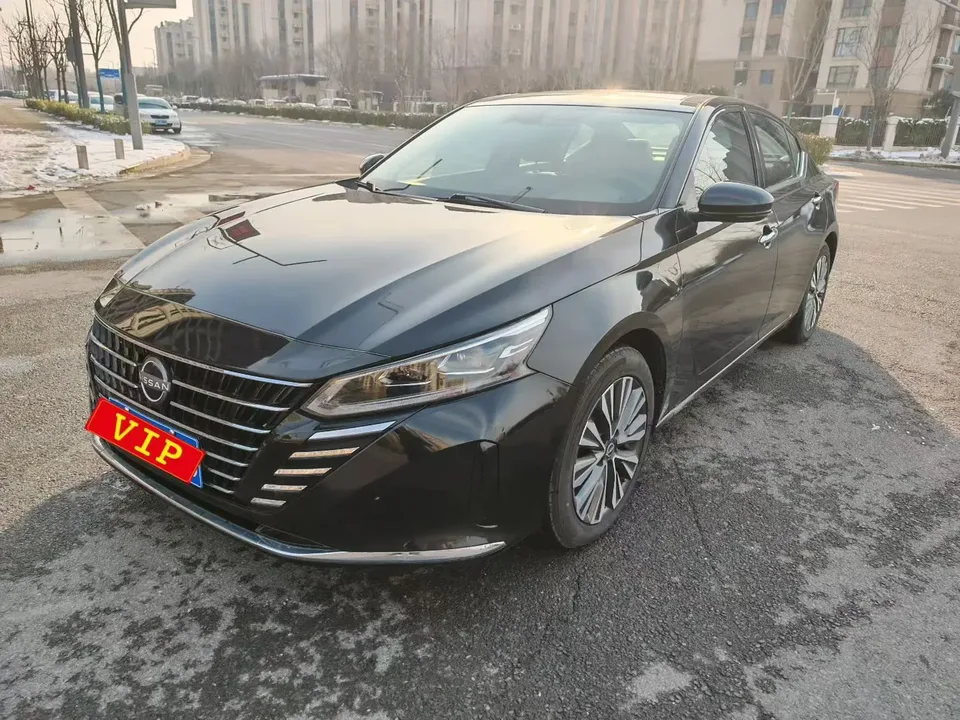 Nissan Altima Teana 2022 2.0L XE Pure Edition 2023 — photo 1, buy with delivery to Moscow