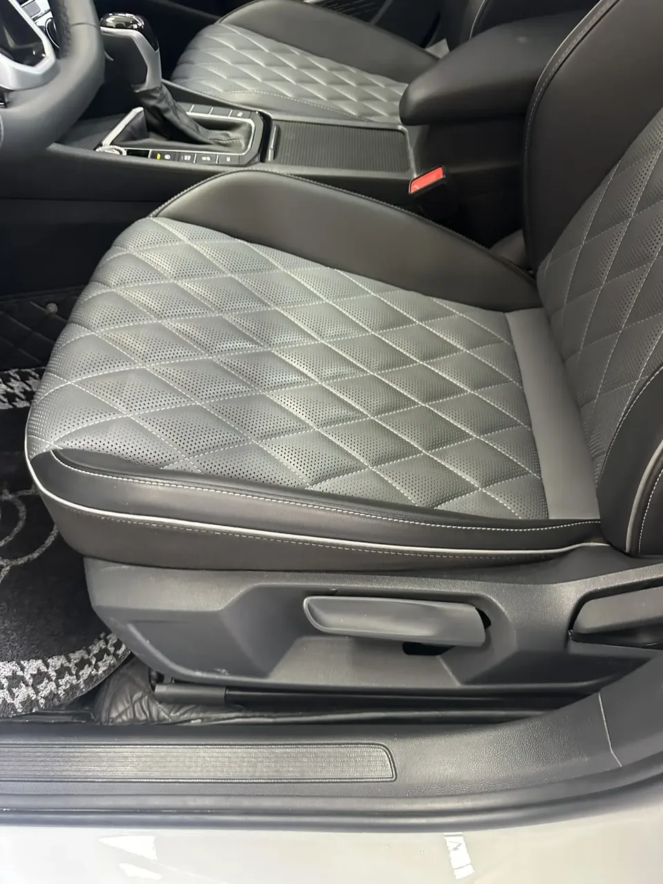 Volkswagen Sagitar Sagitar 300TSI DSG Beyond Edition 2024 — миниатюра 5