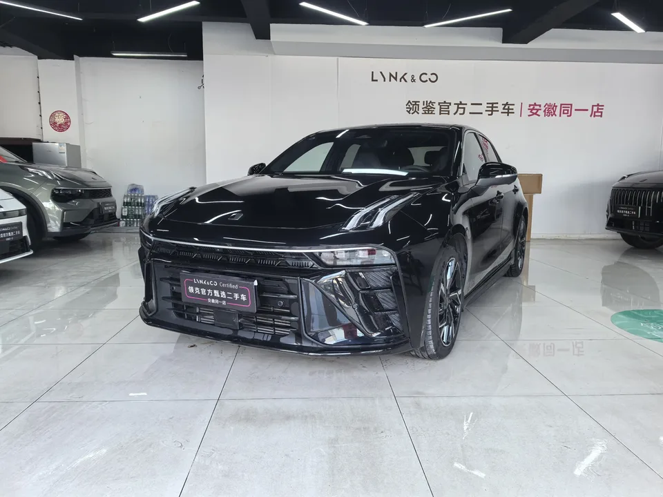 Lynk & Co 03 2025