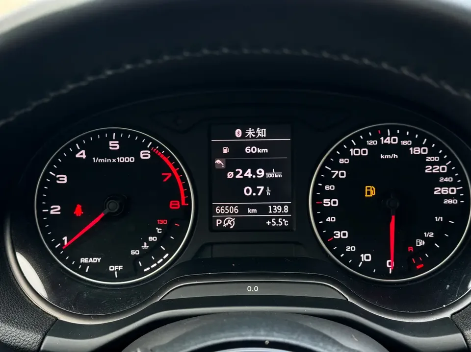 Audi Q2L Audi Q2L 2022 35 TFSI Fashionable and Elegant 2022 — миниатюра 5