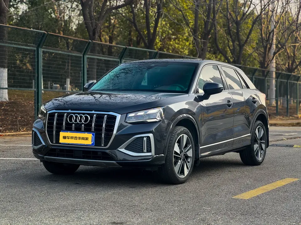 Audi Q2L Audi Q2L 2022 35 TFSI Fashionable and Elegant 2022 — фото 1, купить с доставкой в Москву