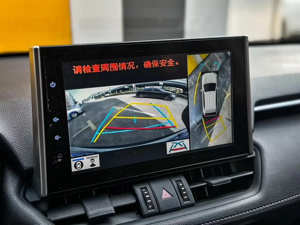 Toyota RAV4 2.0L CVT 2WD Fashion Edition 2022 — миниатюра 4