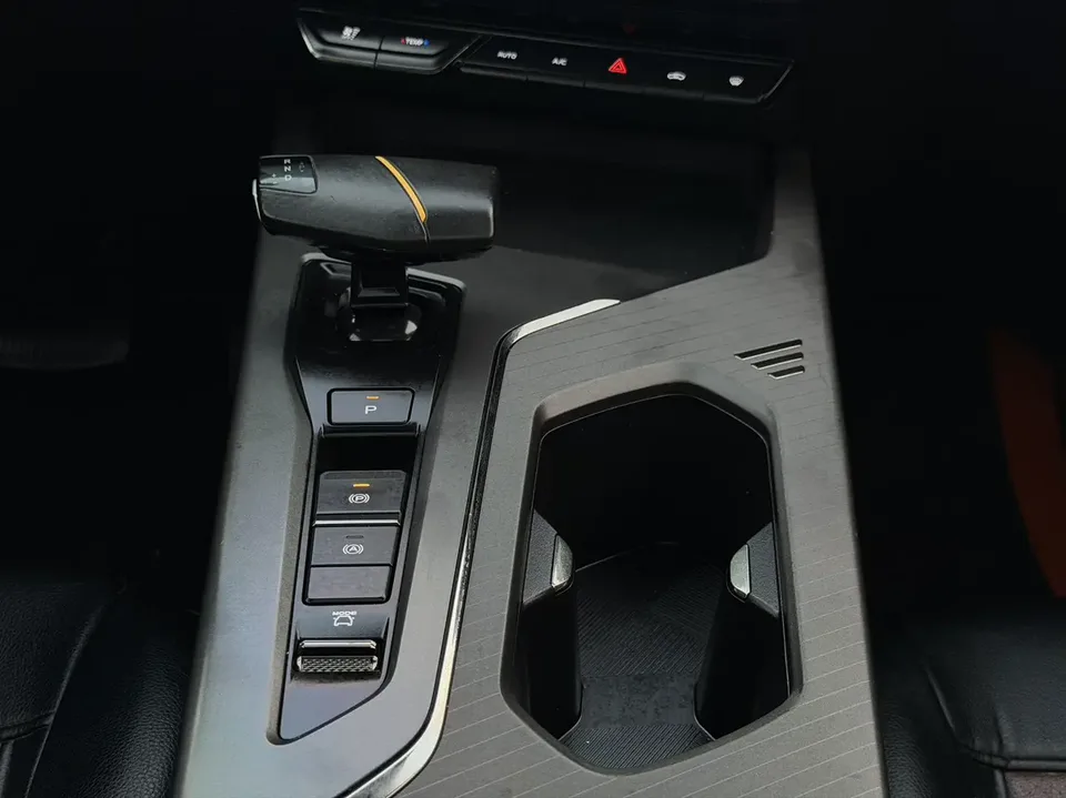 Oshan Changan Auchan X5 PLUS Changan Auchan X5 PLUS 2023 1.5T DCT pilot model 2023 — миниатюра 5