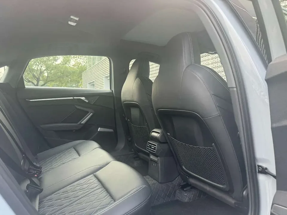Audi A3 Audi A3 2025 A3L Limousine 35 TFSI Flying Spur Premium Edition 2024 — миниатюра 3