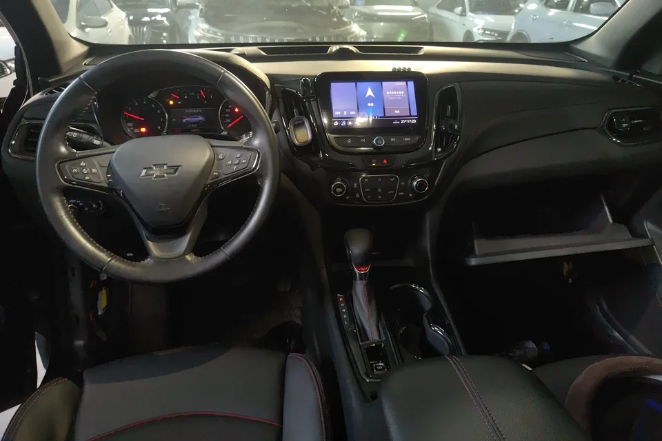Chevrolet Equinox Explorer 2021 550T RS Smart Expansion Edition 2022 — миниатюра 4