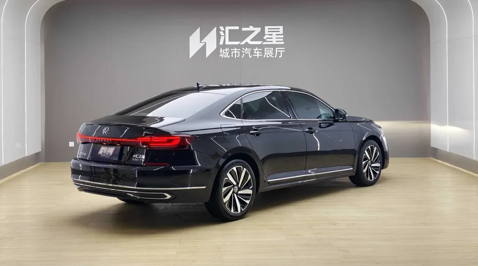 Volkswagen Passat Passat 2022 330TSI Star Elite Edition 2022 — миниатюра 2