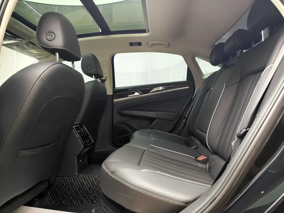 Volkswagen Passat Passat 2022 330TSI Star Elite Edition 2022 — миниатюра 5