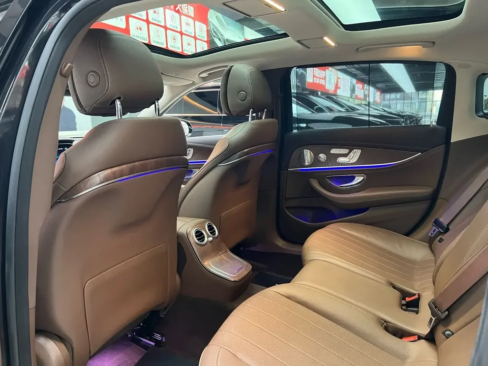 Mercedes-Benz E-Class Mercedes-Benz E-Class 2023 E 300 L luxury sedan 2023 — thumbnail 5