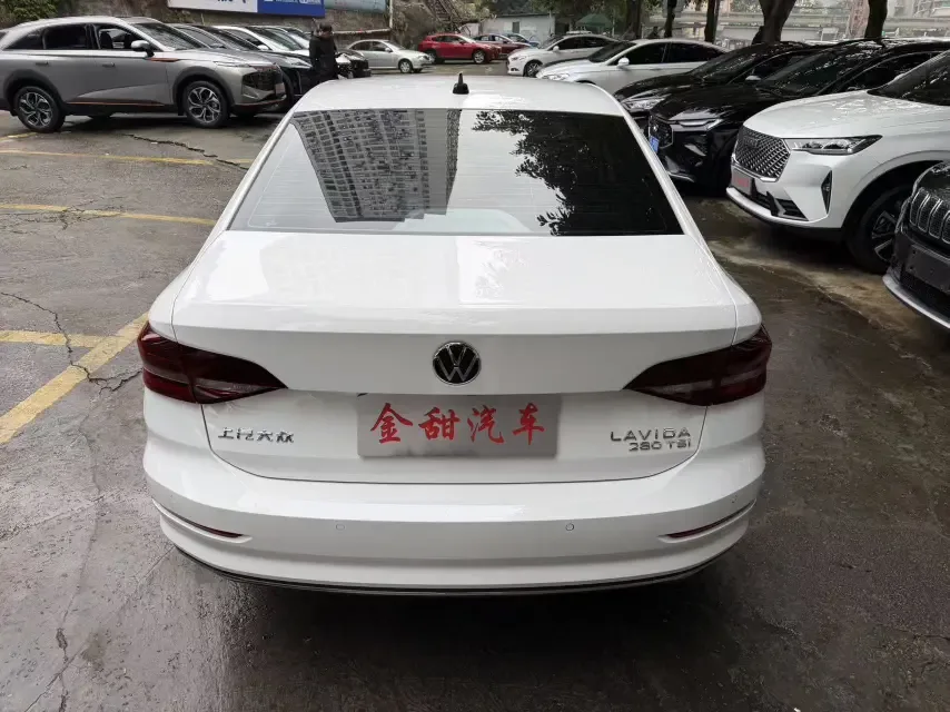 Volkswagen Lavida Lavida 2022 280TSI DSG Comfort Edition 2024 — миниатюра 2