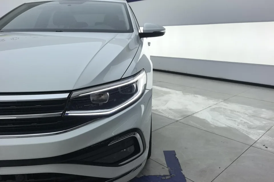 Volkswagen Bora Bora 2023 200TSI DSG Joy Edition 2023 — thumbnail 2