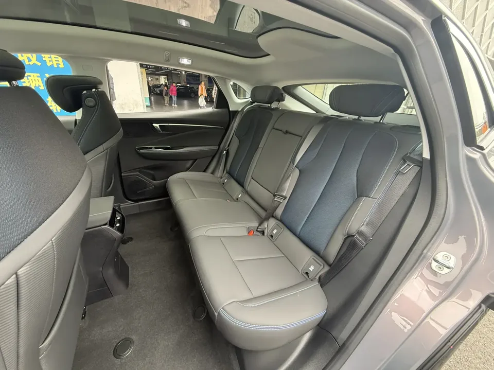 Buick E4 Smart Edition 2026 — миниатюра 5