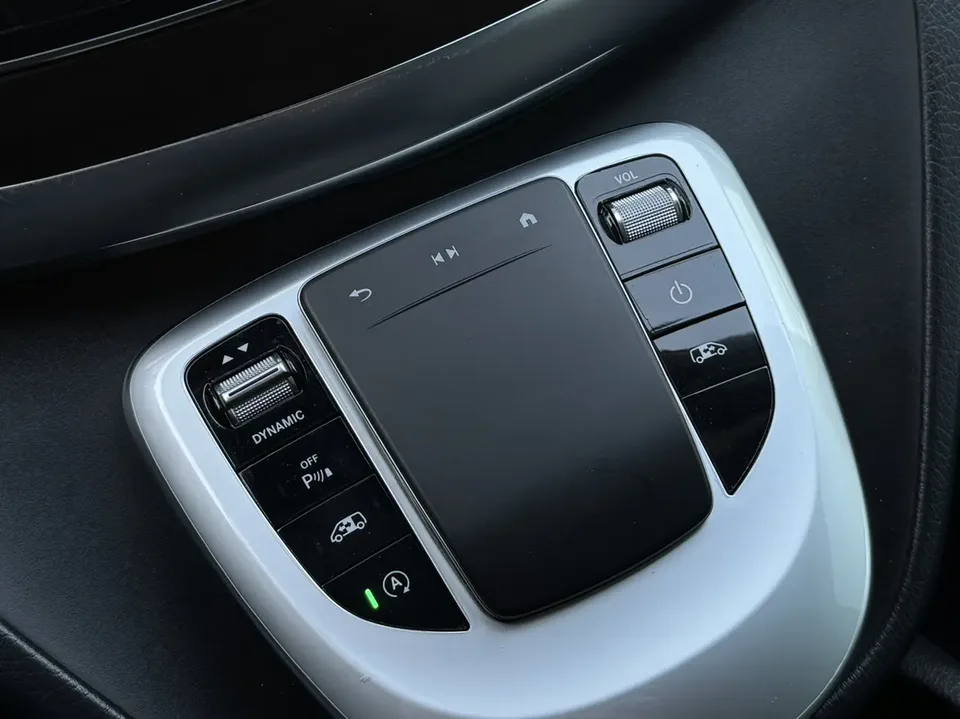 Mercedes-Benz V-Класс Mercedes Benz V Class 2021 V 260 Pilot Edition 2022 — thumbnail 3