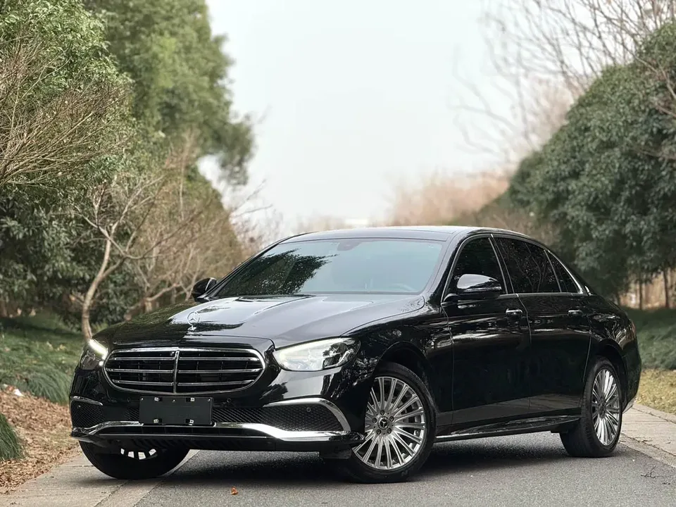 Mercedes-Benz E-Class E-Class 2023 Mercedes-Benz E-Class 2023 E 300 L Fashion Sedan 2023 — photo 1, buy with delivery to Moscow