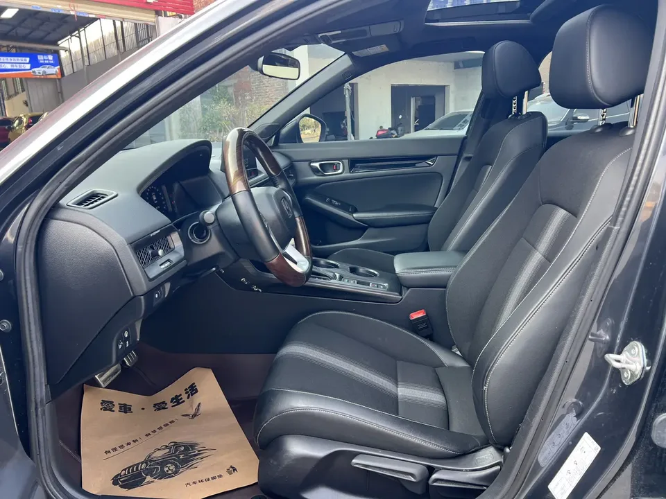 Honda CIVIC 2022 Civic 240TURBO CVT Ignition Edition 2022 — миниатюра 4