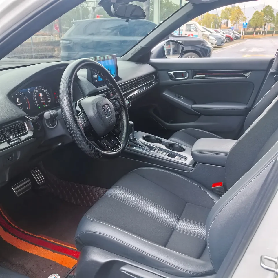 Honda CIVIC 2022 Civic 240TURBO CVT Ignition Edition 2023 — миниатюра 5