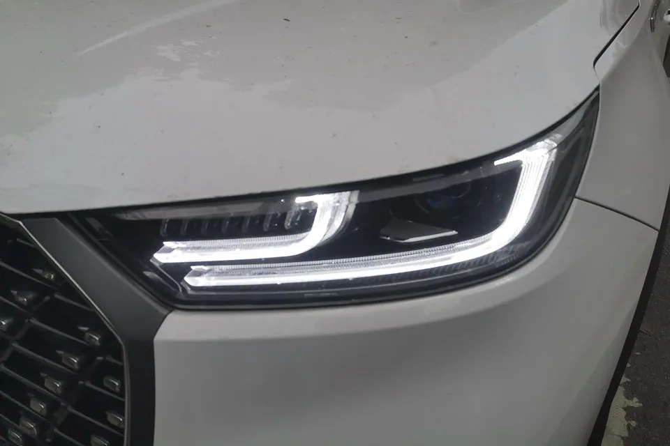 Chery Tiggo 8 PLUS 290TGDI DCT luxury version 2023 — миниатюра 2