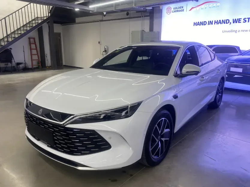 BYD Qin L DM 2025