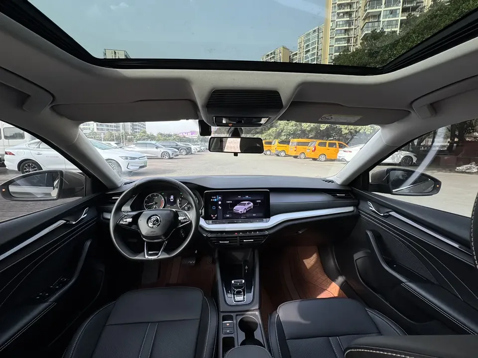 Skoda Octavia PRO TSI280 DSG Exclusive Edition 2022 — миниатюра 5