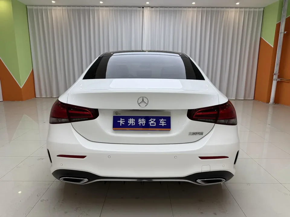 Mercedes-Benz Mercedes Benz A Class Mercedes-Benz A-Class 2022 A 180 L Sports Sedan 2022 — миниатюра 2