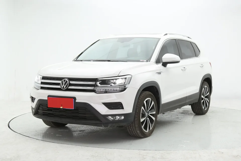 Volkswagen Tharu 2021 Tuyue 280TSI 2WD Luxury Edition PLUS 2022 — фото 1, купить с доставкой в Москву