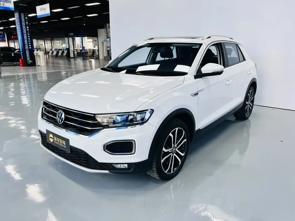 Volkswagen T-Roc Tange 280TSI DSG Two-Wheel Drive Comfort Smart Connected Edition 2022 — фото 1, купить с доставкой в Москву