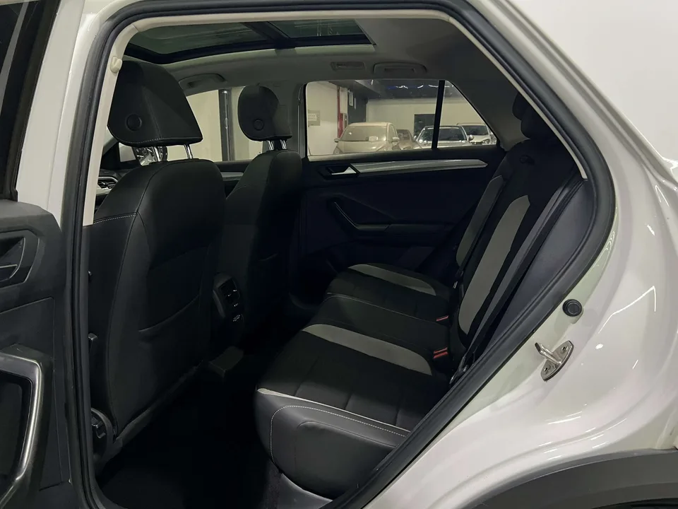 Volkswagen T-Roc Tanyue 280TSI DSG 2WD Elite PLUS 2023 — миниатюра 3