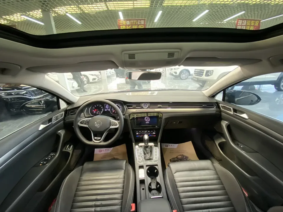 Volkswagen Magotan Magotan 2020 330TSI DSG Leading Edition 2022 — миниатюра 5