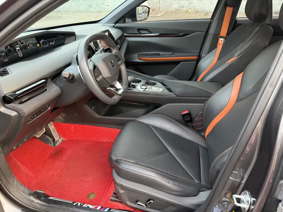Changan UNI-V 1.5T Sports Edition 2022 — миниатюра 3