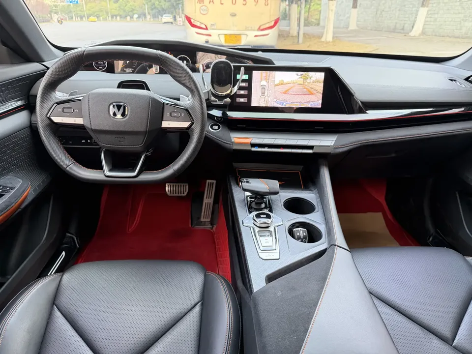 Changan UNI-V 1.5T Sports Edition 2022 — миниатюра 5