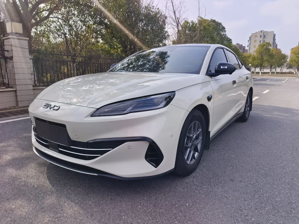 BYD Seal 06DM 2025