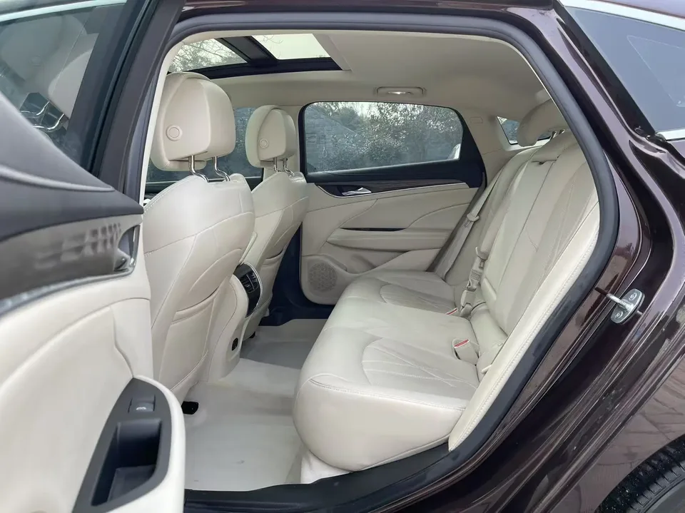 Buick LaCrosse LaCrosse 2022 Aivia 2.0T Early Access Model 2023 — миниатюра 3