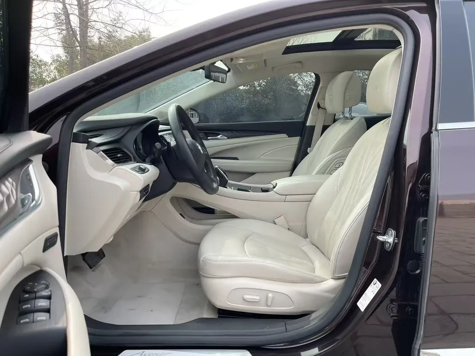 Buick LaCrosse LaCrosse 2022 Aivia 2.0T Early Access Model 2023 — миниатюра 5