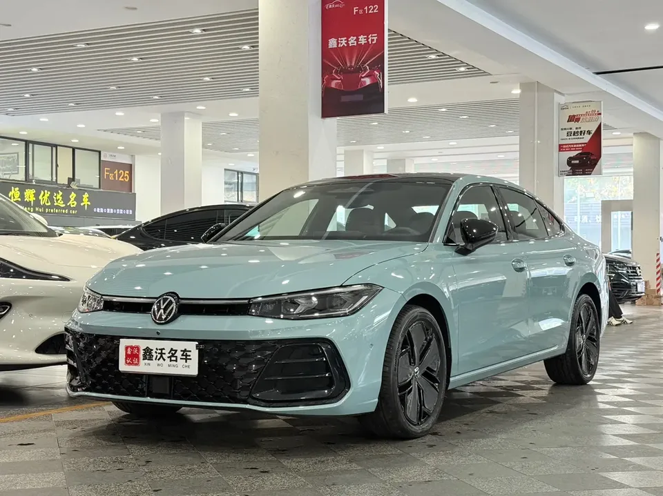 Volkswagen Passat 2024