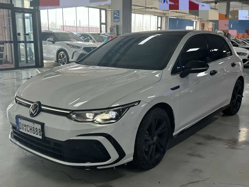 Volkswagen Golf Golf 2021 280TSI DSG R-Line 2022 — фото 1, купить с доставкой в Москву